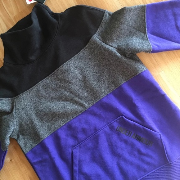 Under Armour Pullover NWT Size YMD - Picture 4 of 6